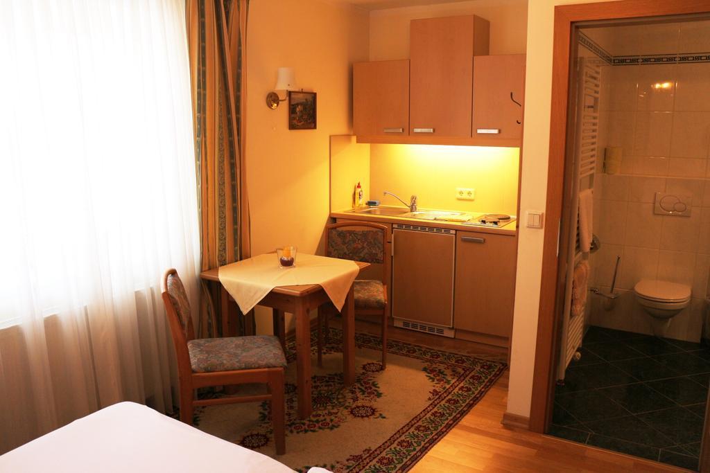 Haus Zu Den Zwei Eichen * Perchtoldsdorf